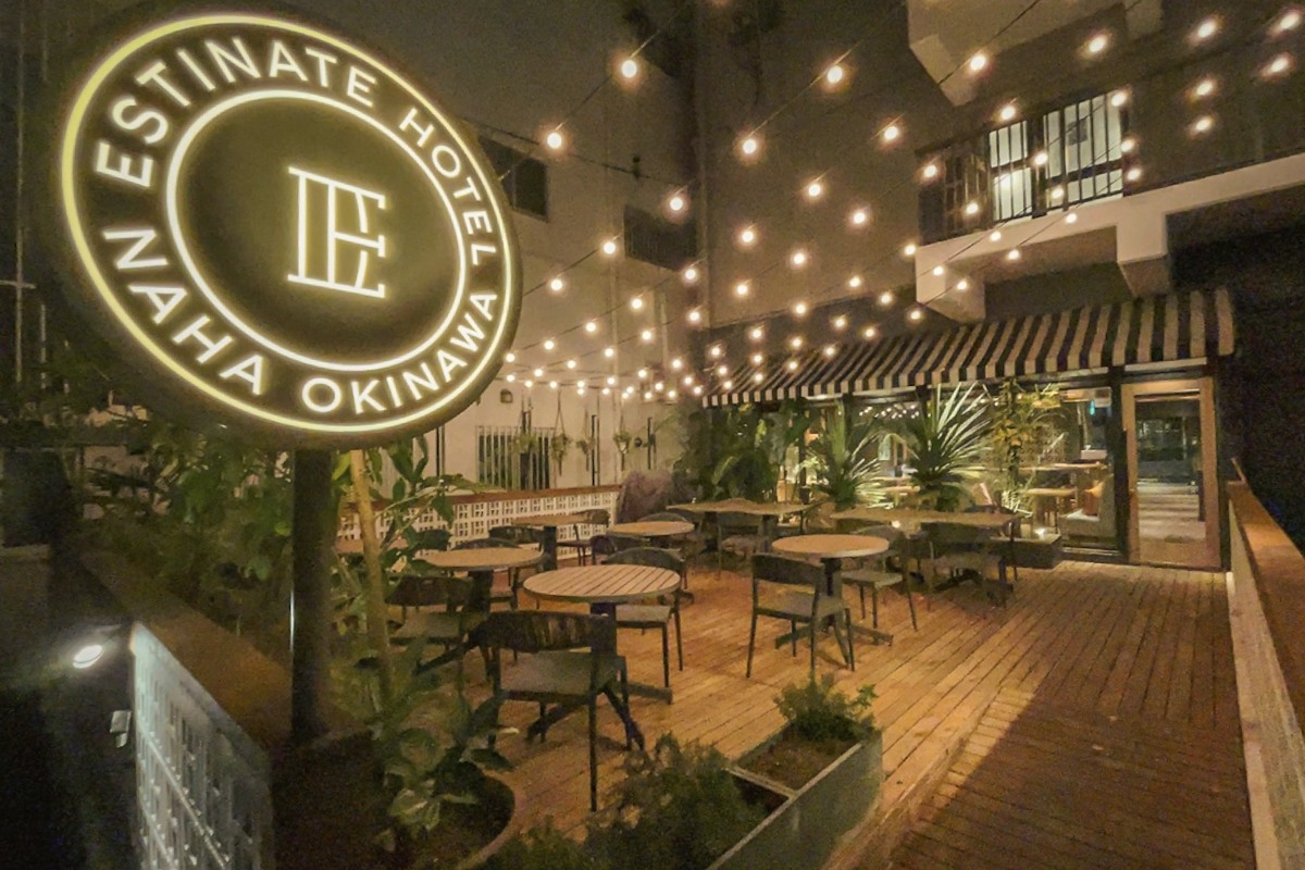 那霸住宿｜極簡工業風「Estinate Hotel 艾斯汀納特飯店」起司鬆餅早餐超推