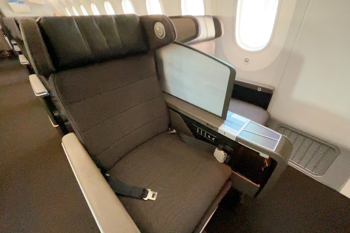 飛行體驗｜ANA 661 羽田—長崎國內線商務艙搭乘分享，座位、餐點介紹