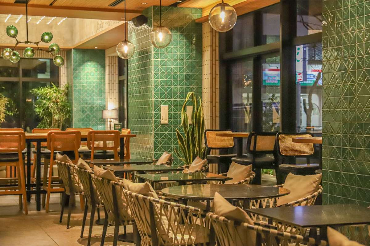 那霸市區｜近巴士總站「那霸西巢穴飯店 NEST HOTEL NAHA NISHI」高設計感平價入住