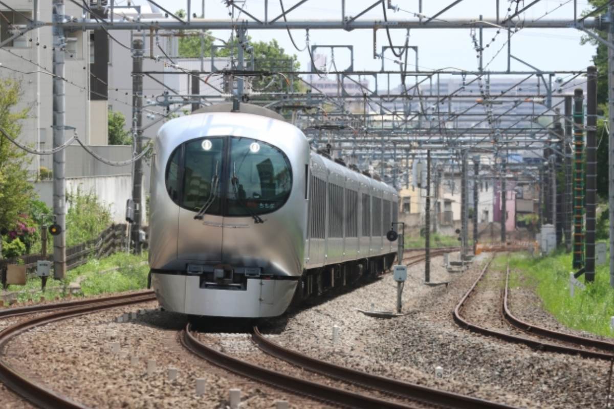 交通攻略｜最快77分鐘到秩父！西武特急電車 Laview 車廂設計、選位秘訣