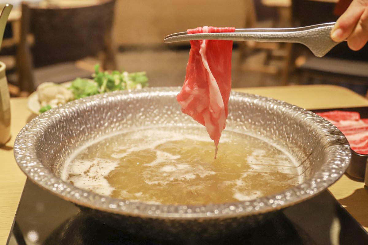 東京美食｜新開幕！「MO-MO-PARADISE 秋葉原店」國產牛涮涮鍋、蔬菜吃到飽