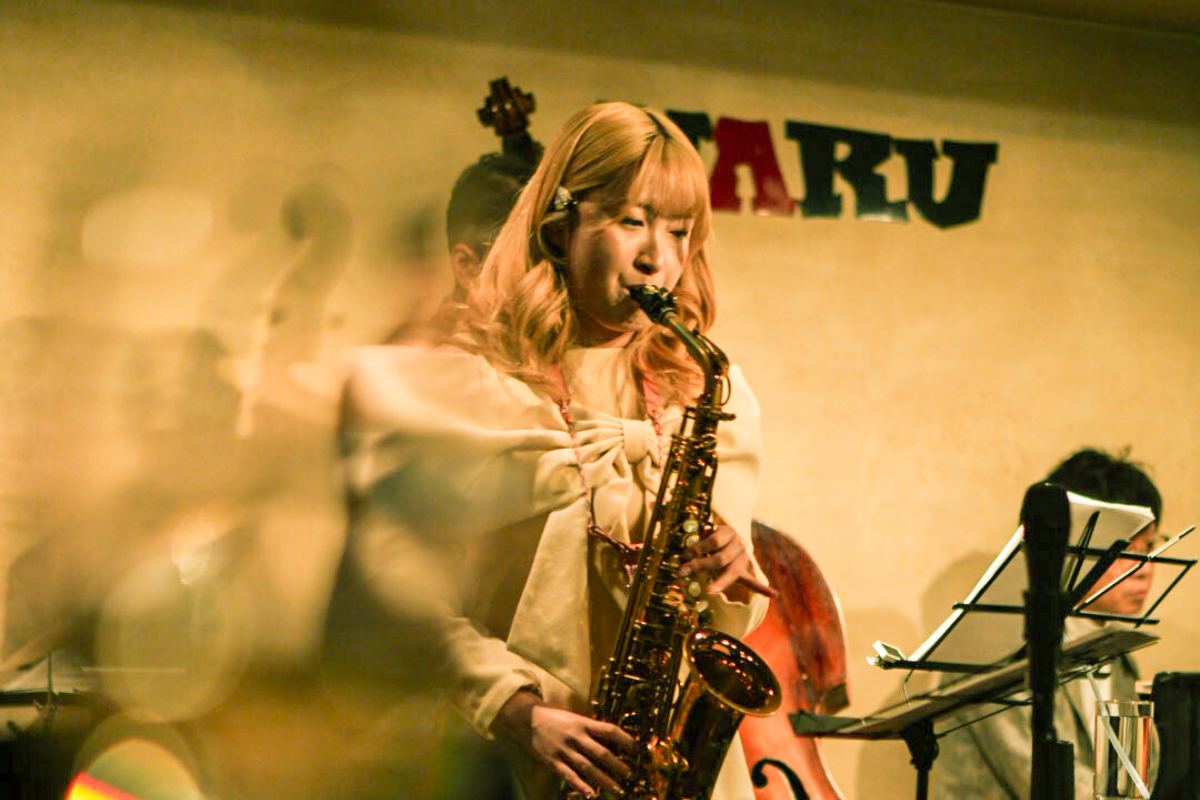 東京看表演｜到東京聽一晚爵士樂！爵士吧「NARU 御茶之水店」預約、入店流程介紹